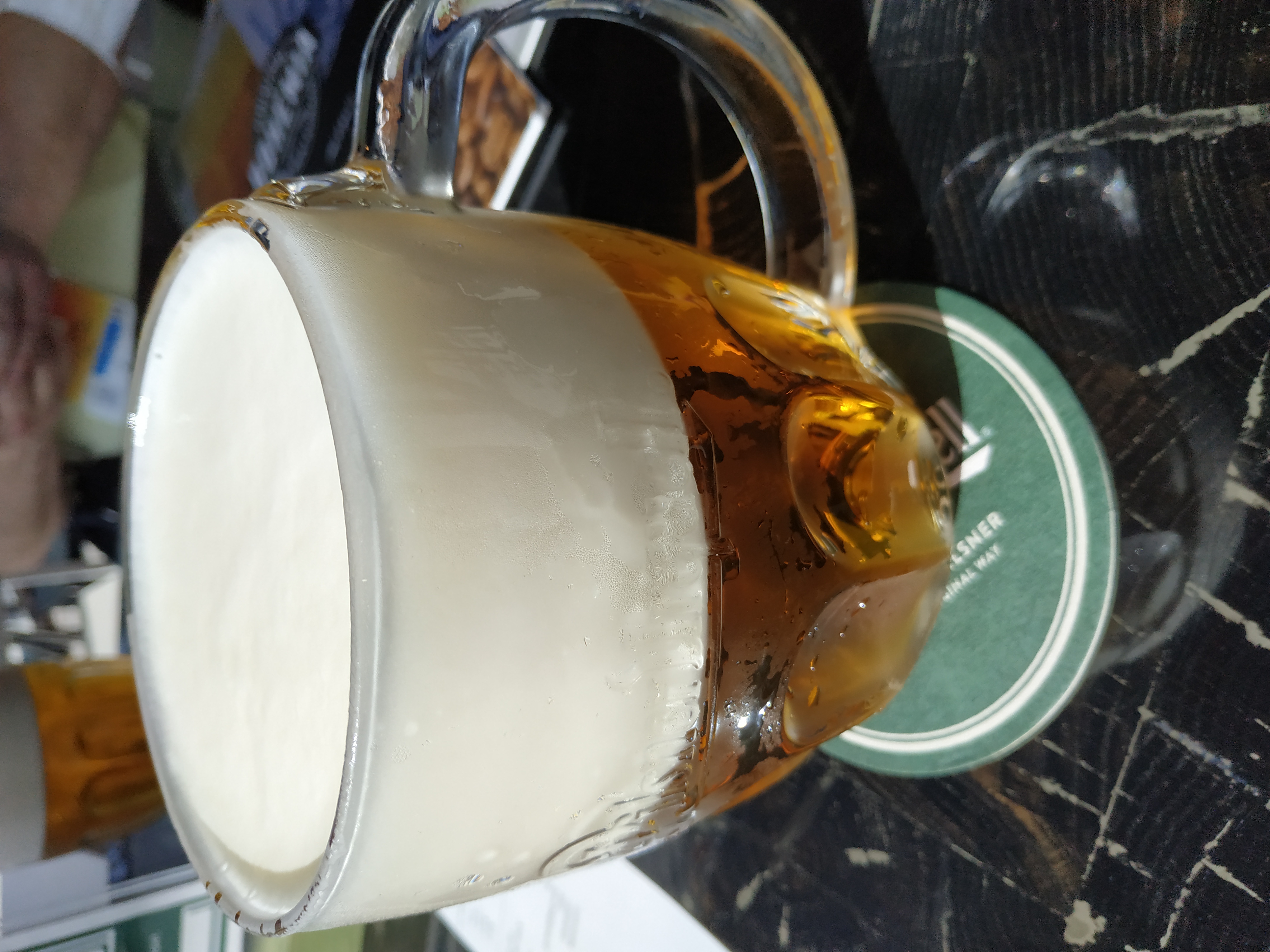 Настоящее чешское пиво. Чехи свой павильон на Экспо в Дубаях оформили 