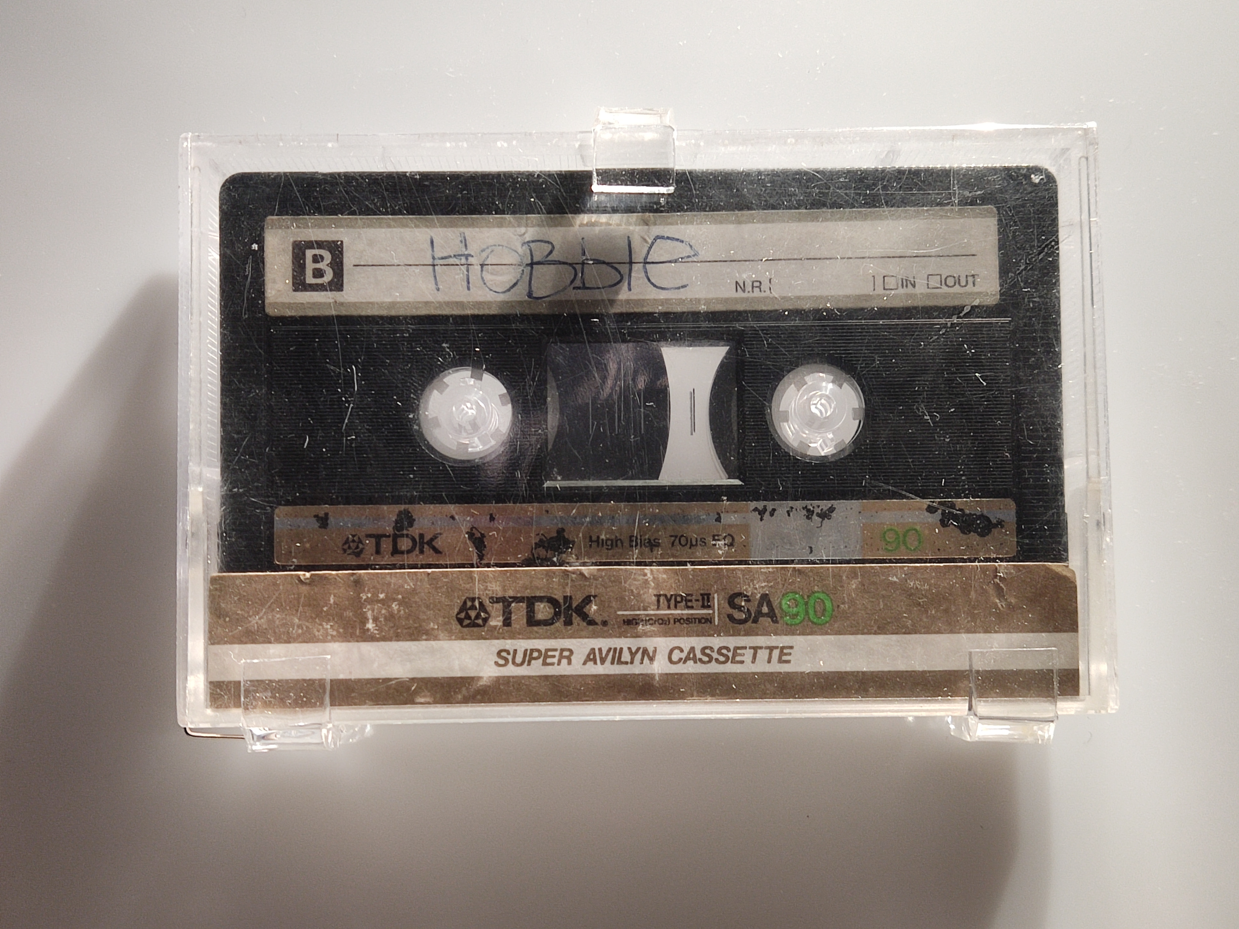 Эта кассета была в магнитоле Москвича Цоя в момент трагической аварии.