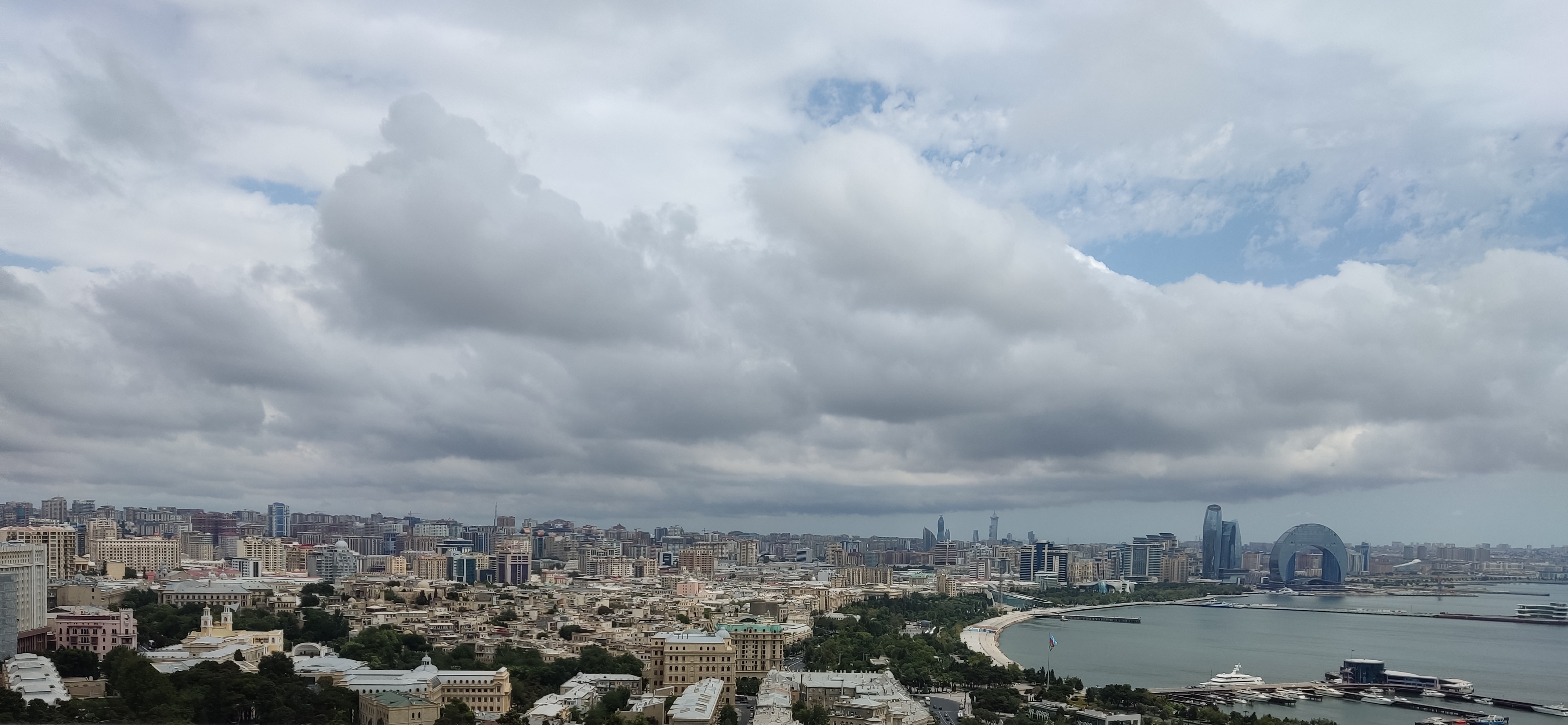 вид на Баку