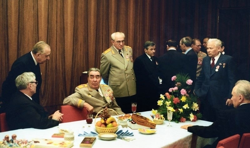 Брежнев, Андропов и Черненко в комнате отдыха членов политбюро