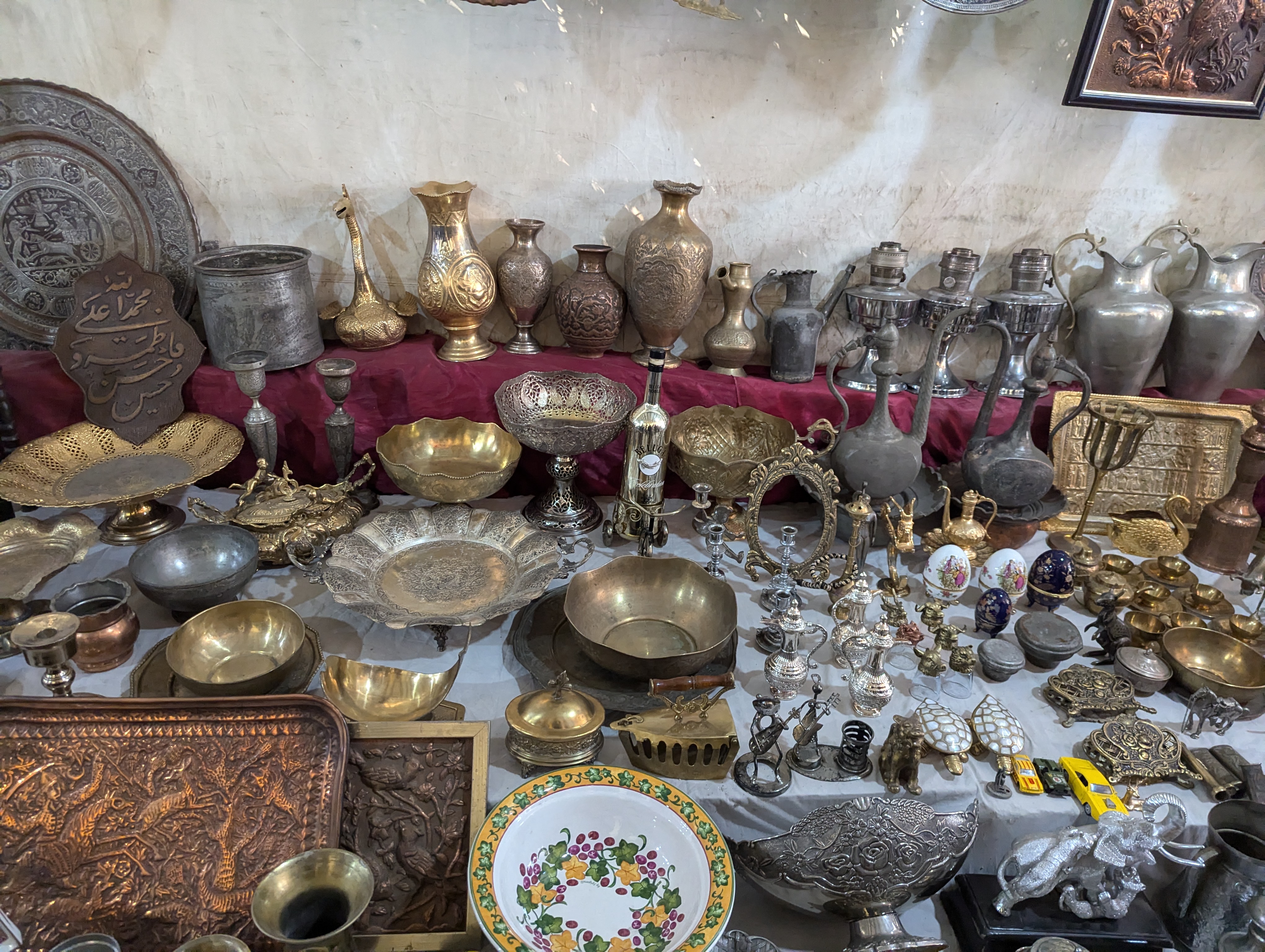 Старинный Восточный базар выходного дня в Тегеране