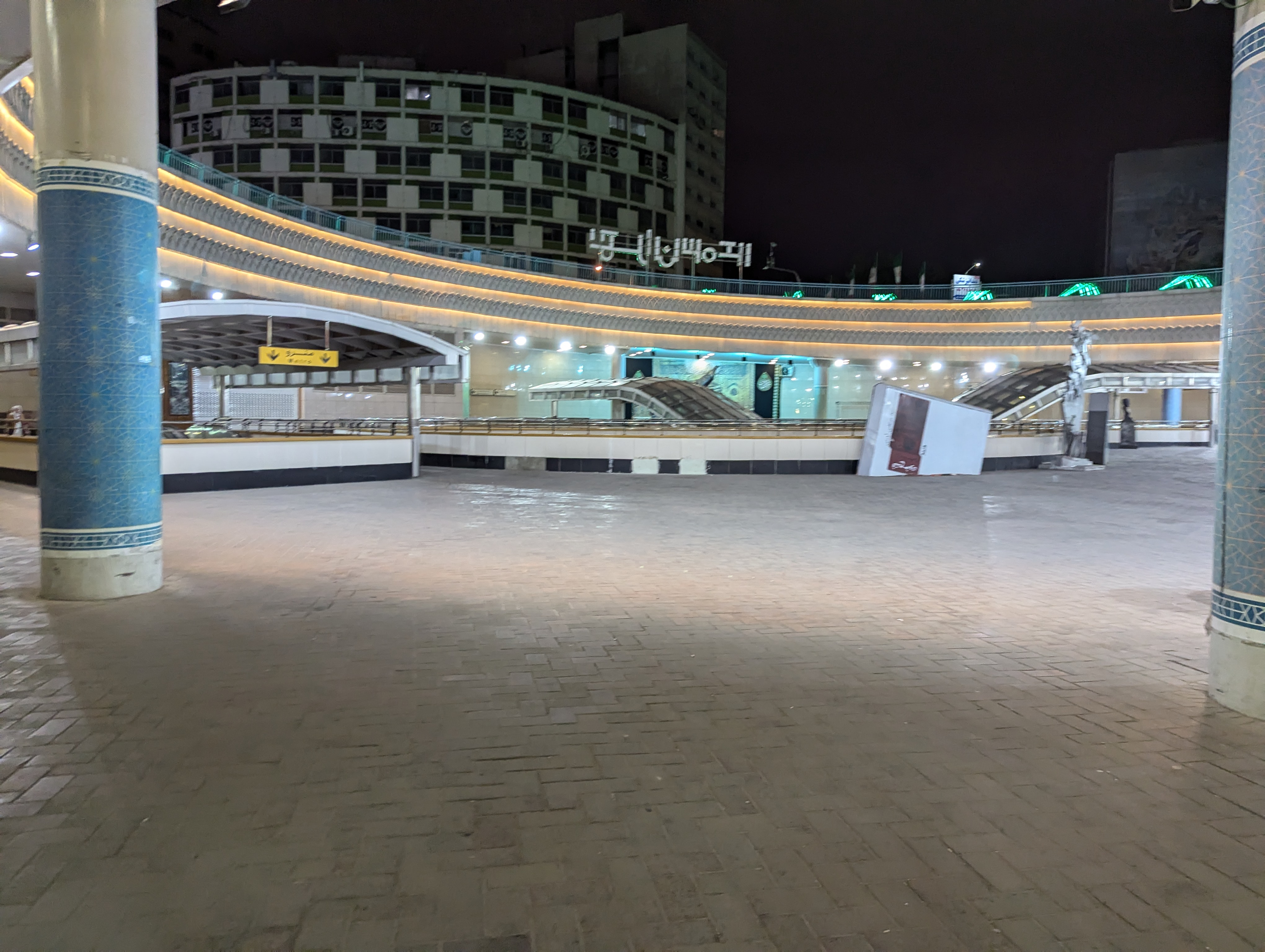 Станция метро в Тегеране